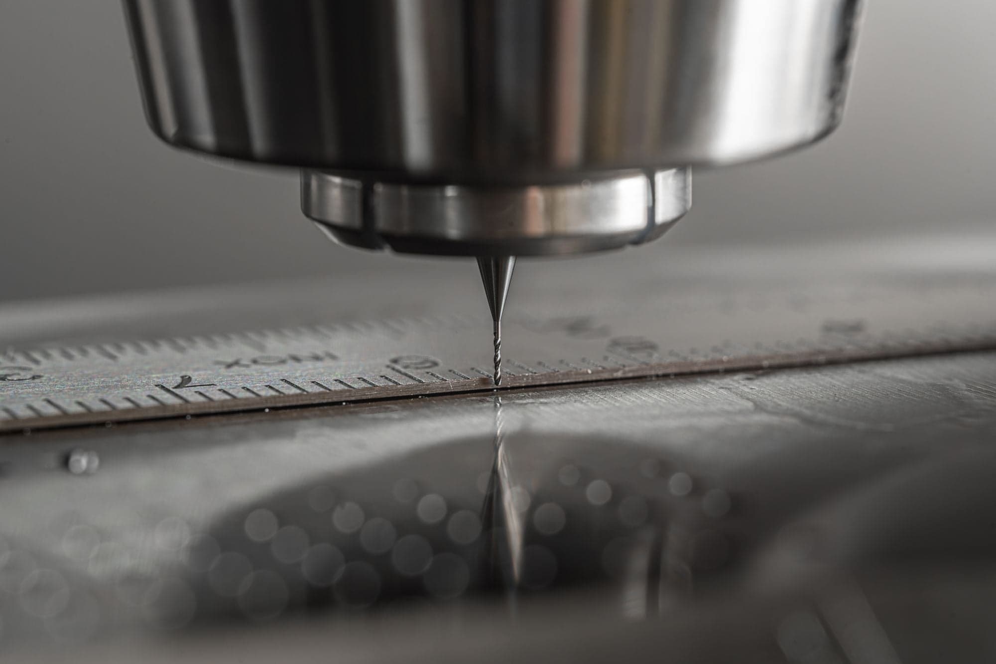 การกัดขึ้นรูปแม่พิมพ์ Moldmax ด้วยเครื่อง CNC