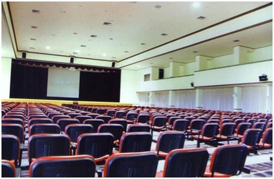 หอประชุม 1,000 ที่นั่ง ศูนย์ราชการจังหวัดสุพรรณบุรี